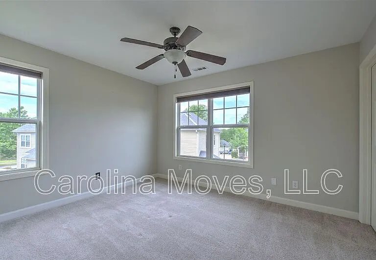 8 Emmaline St — Photo 17