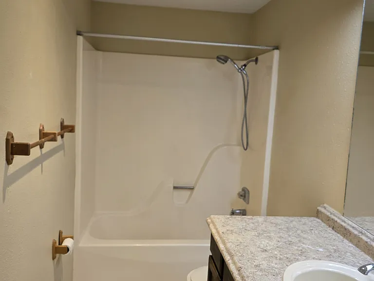 18 Bentree Ln #403 — Photo 20