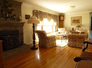 28 Hollow Rd, Glen Gardner, NJ 08826