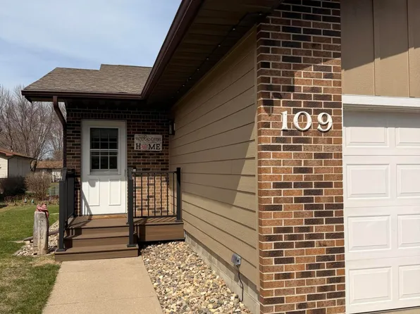 109 18th St SE, Watertown, SD 57201