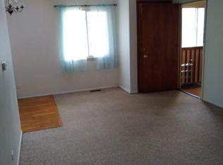 620 Westmoreland Dr #B, Vernon Hills, IL 60061