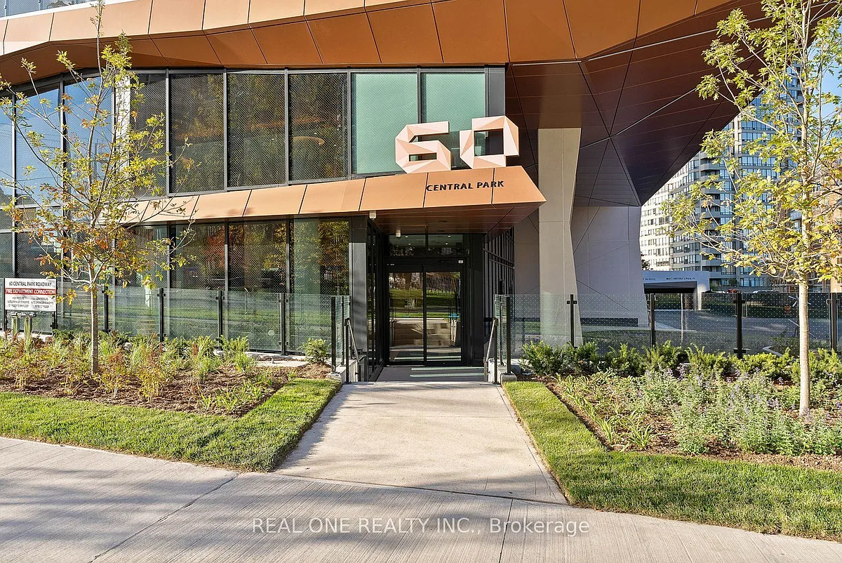 Building Photo - 60 Central Park Dr #1602