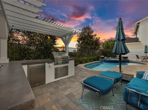 16 Kempton Ln, Mission Viejo, CA 92694