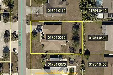 Building Photo - 3807 SW 7th Pl