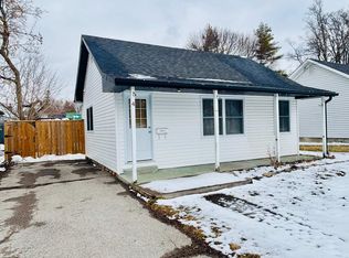 4 Weeks Ave, Quinte West, ON K8V 1X5