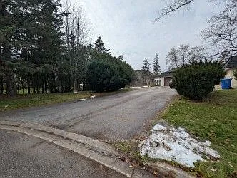 14 Valleycrest Dr #LOWER — Photo 16