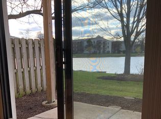 2150 Hassell Rd APT 112, Hoffman Estates, IL 60169