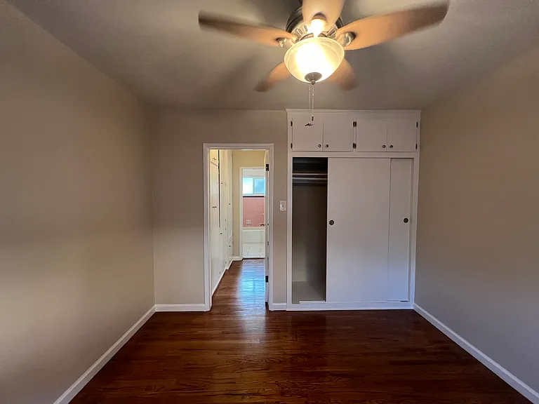 435 W Windsor Rd #B — Photo 8