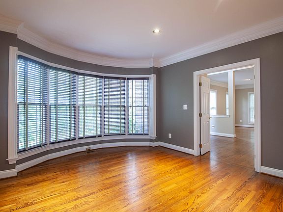 3rd image of 6303 Walden Woods Ct