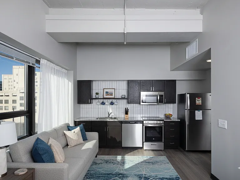 The Arnold Apartments — Photo 1