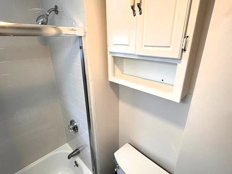 38 Hunting St #2 — Photo 8