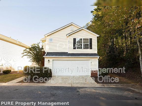 3rd image of 624 Bedford Ct