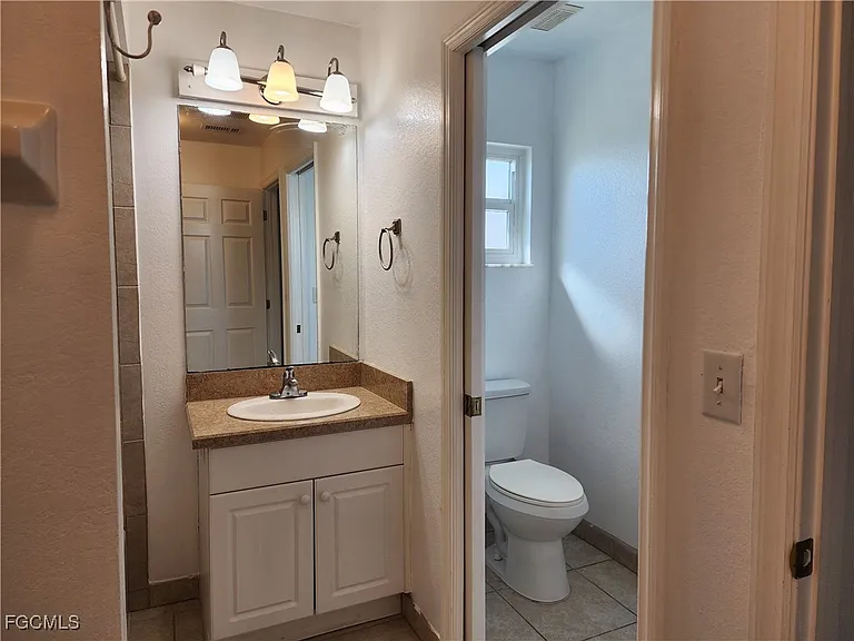 1214 NE 14th Ave #1214 — Photo 4