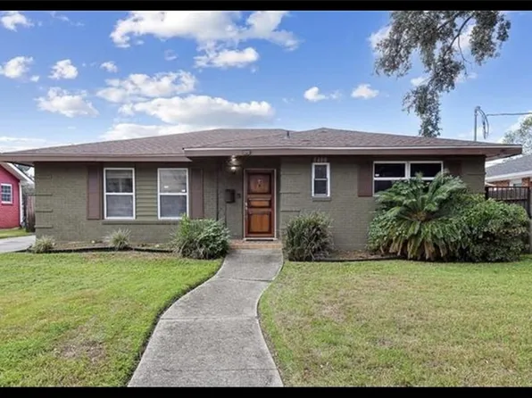 5400 Chatham Dr, New Orleans, LA 70122