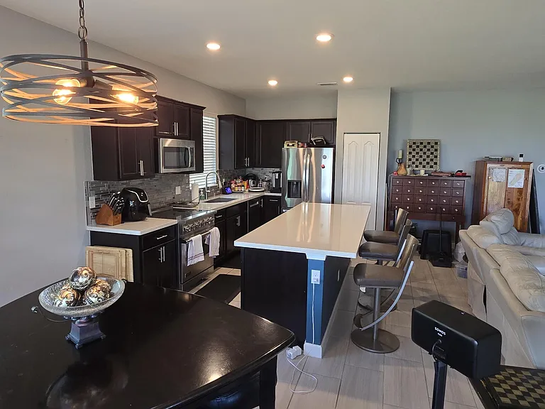 12737 NW Milestone Pl — Photo 6