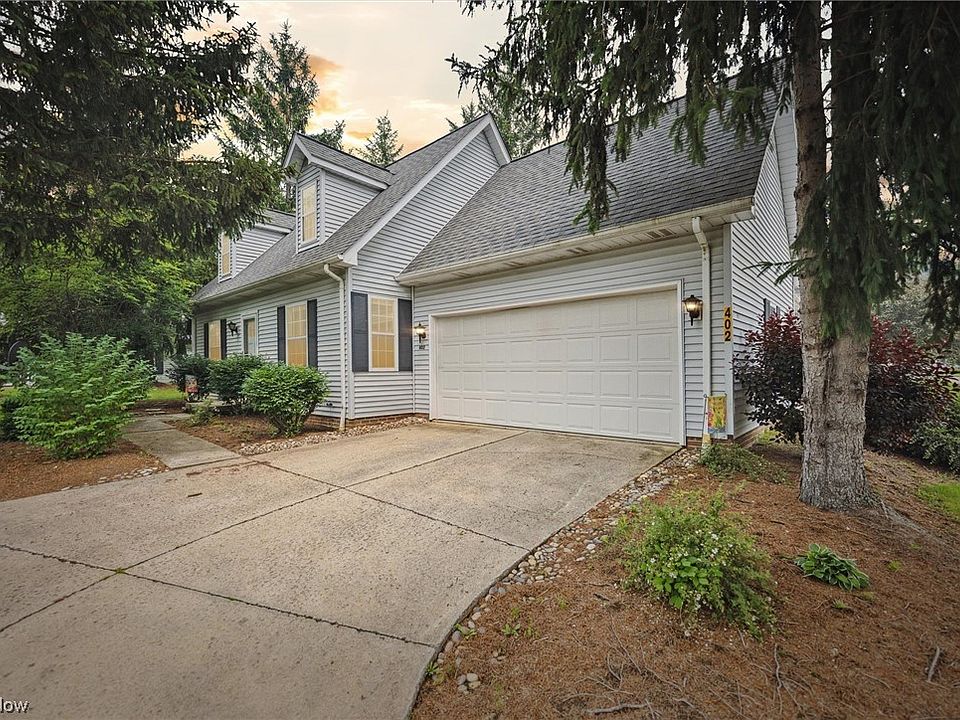 1st image of 402 E Barrington Dr