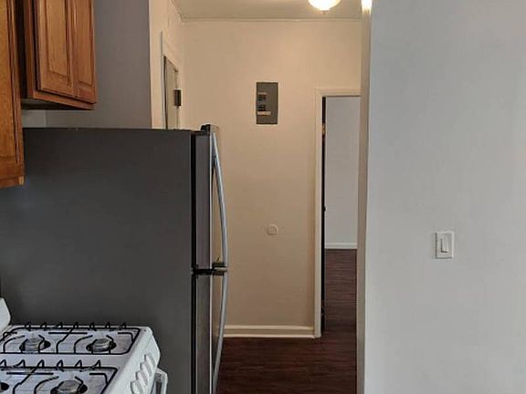3rd image of 728 W 181st St APT 63