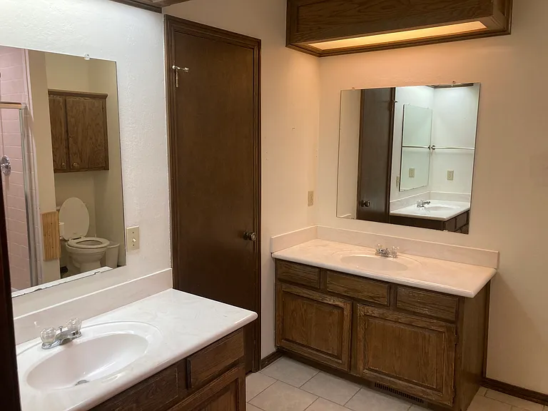 1007 Lera Ln — Photo 4