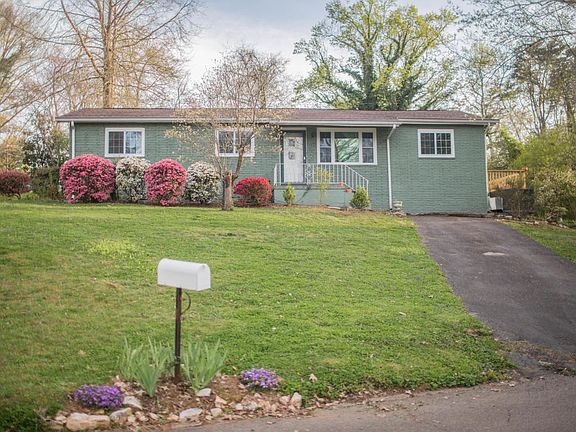 4th image of 340 Winslow Dr
