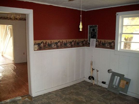 4th image of 200 Walthall Ave