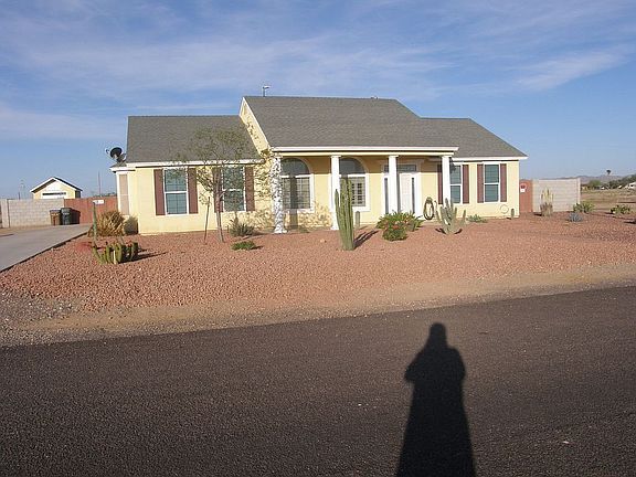 2nd image of 3560 N Cocopa Dr