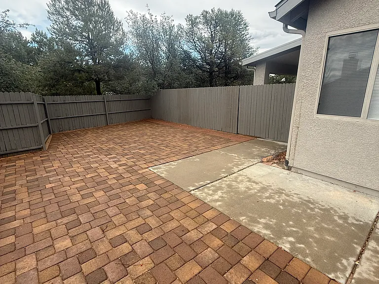 665 N Creekside Dr — Photo 32