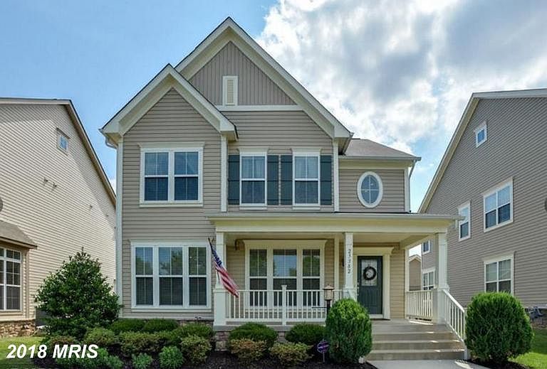 Brambleton Beauty with Front Porch