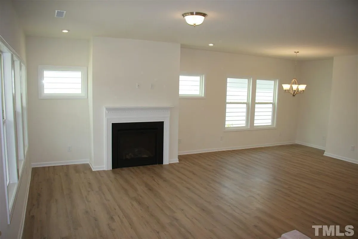 Building Photo - 842 Firebrick Dr