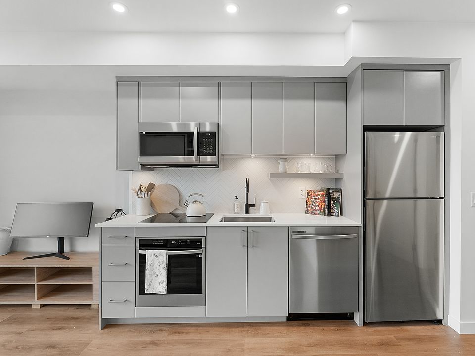 1st image of 1274 Devonshire Ave #505