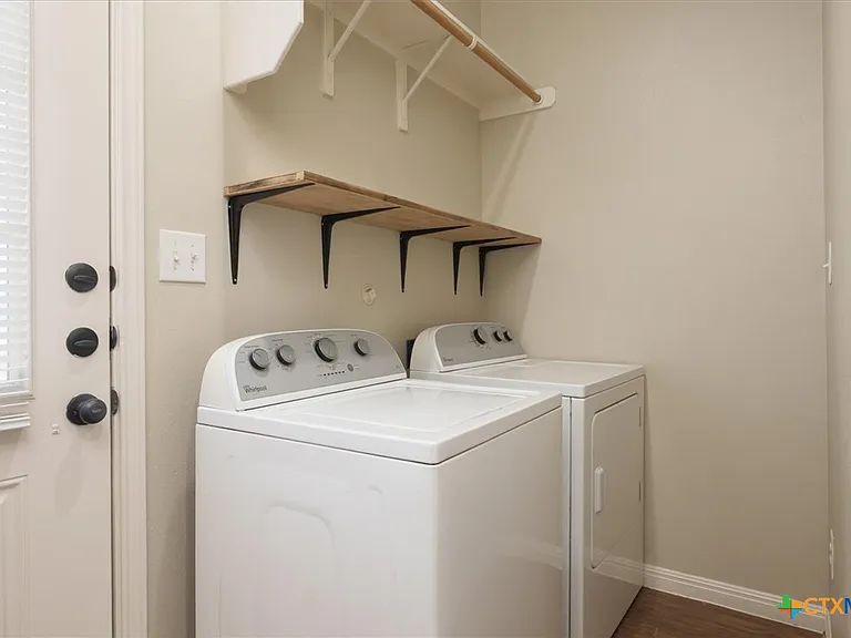 165 S Guadalupe St #212 — Photo 11