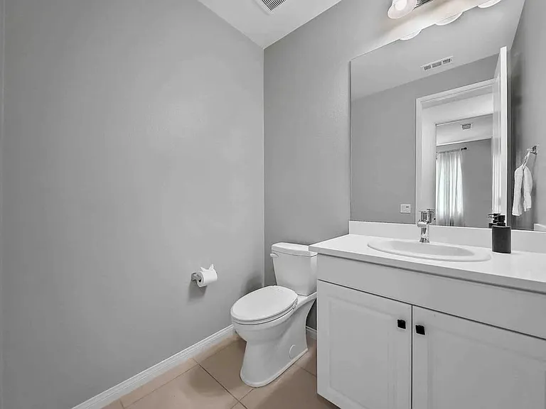 Burnette Dr — Photo 15