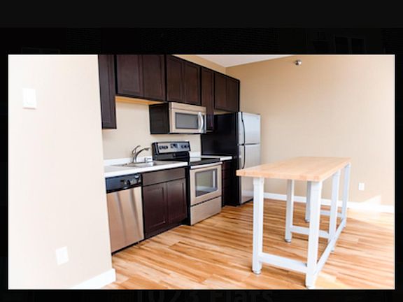 2nd image of 711 Np Ave N #1403