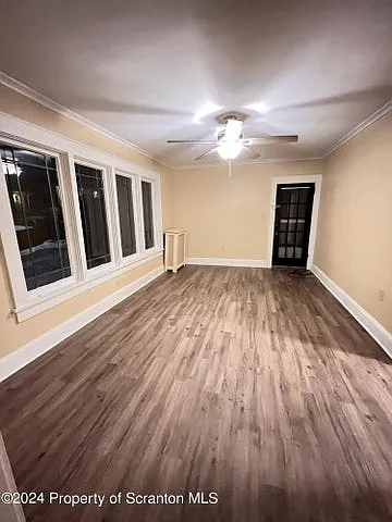 1614 Linden St #1 — Photo 6