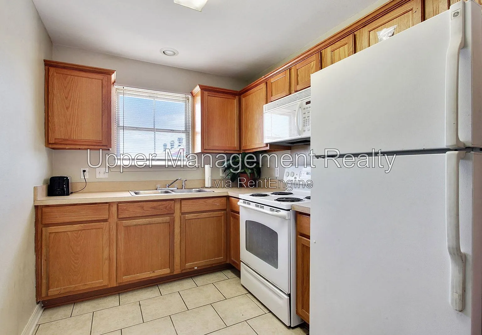 2 bed, 1.0 bath, 750 sqft, $1,125 — Photo 2