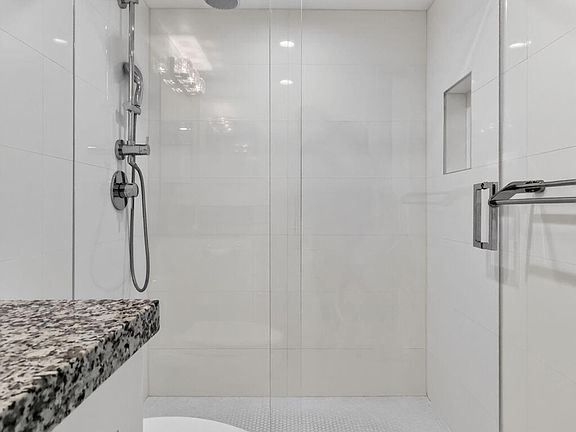 4th image of 180 Yacht Club Way #304