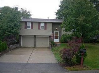 105 Heston Dr, Cranberry Twp, PA 16066