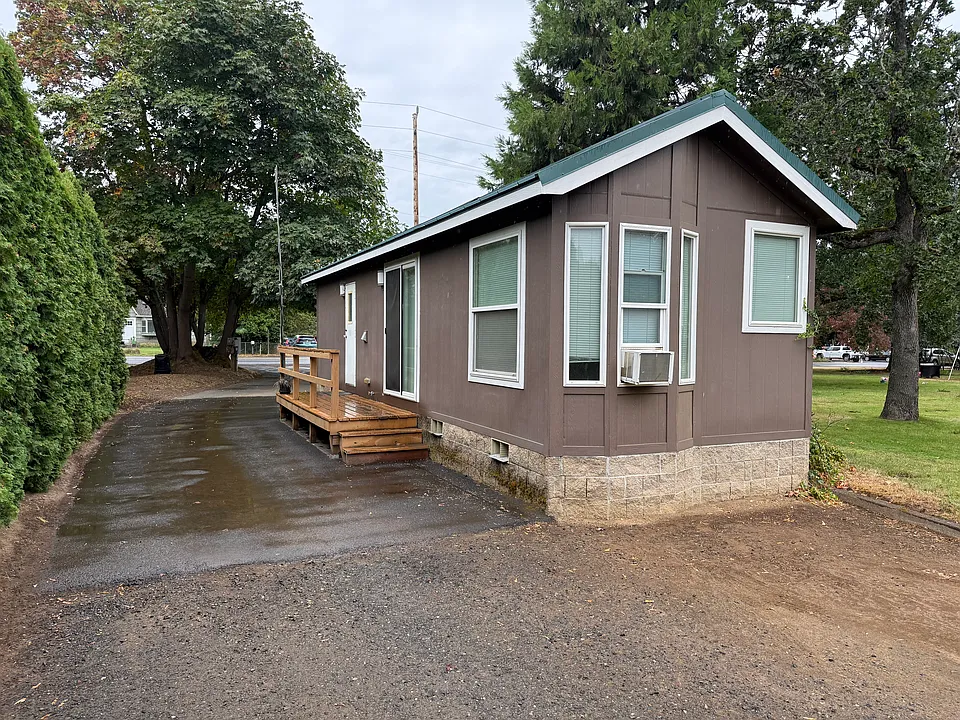 1235 Tucker Rd