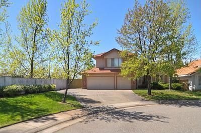 1st image of 106 Blencowe Ct