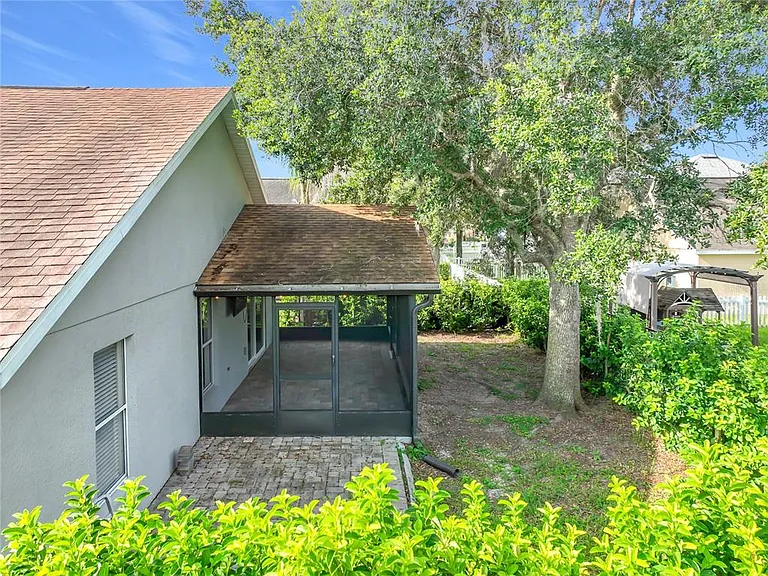 1045 Willow Branch Dr — Photo 61
