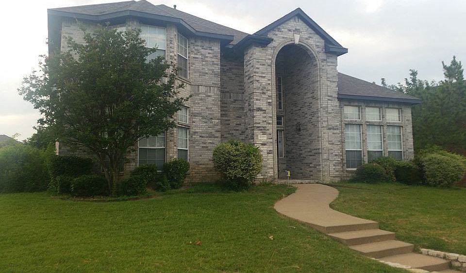 2nd image of 5101 Gulfport Dr