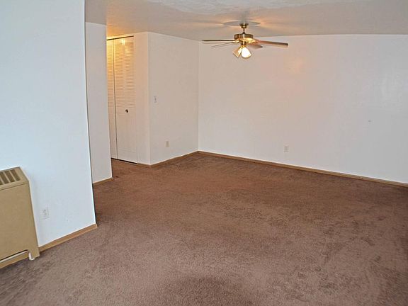 4th image of 15010 Madison Ave APT 303