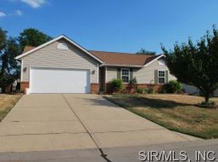 2301 Copper Creek Rd, Maryville, IL 62062