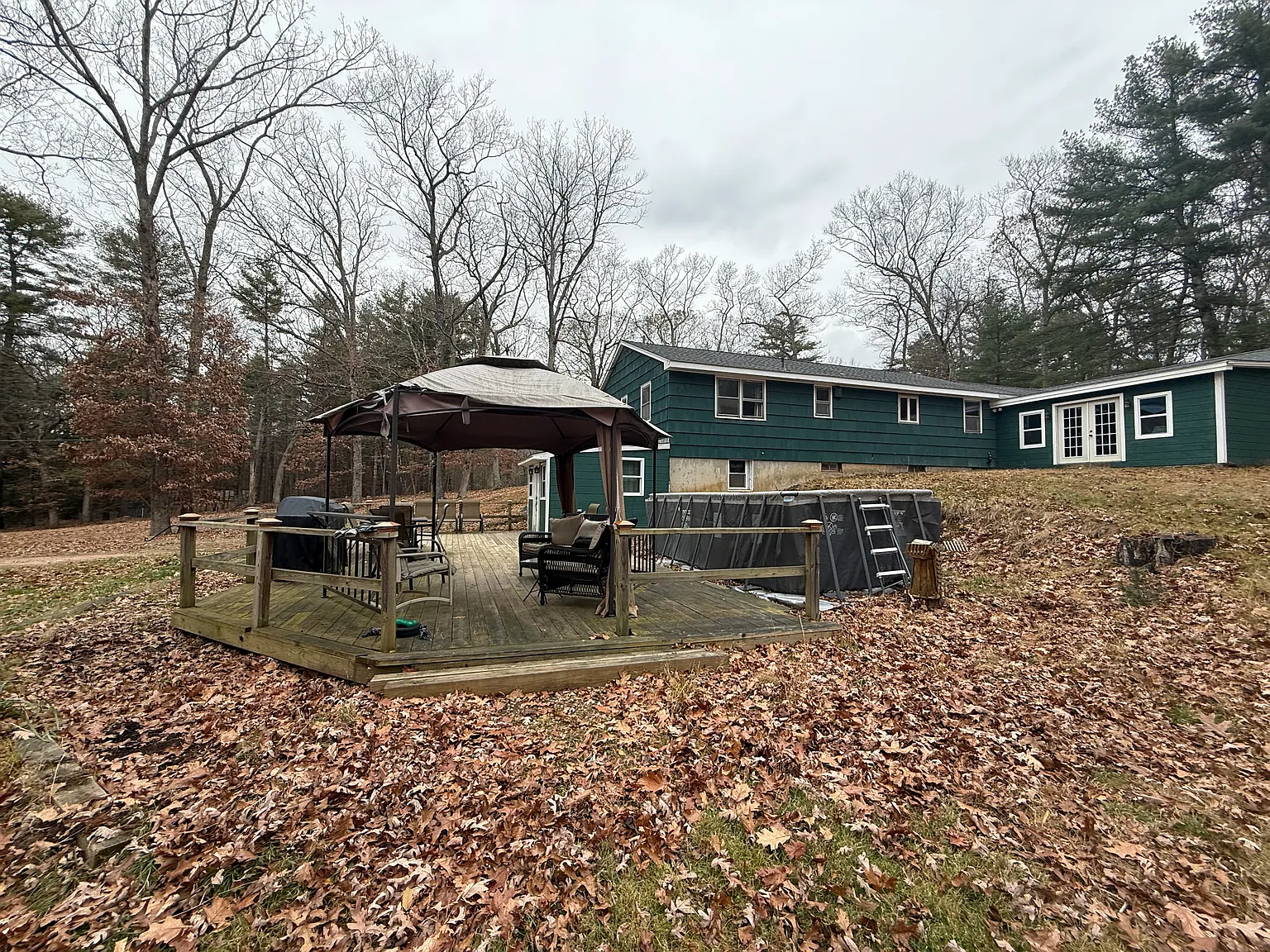 6 bed, 1232 sqft, $5,500 — Photo 2