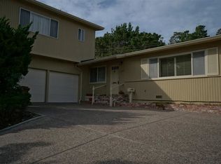 550 Dry Creek Rd, Monterey, CA 93940