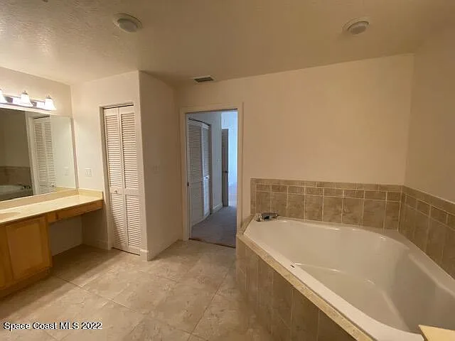 807 Mystic Dr #504 — Photo 7