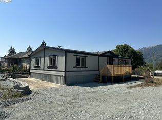 1110 Cook St, Myrtle Creek, OR 97457