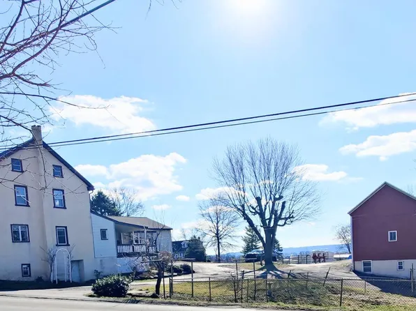 5640 Meadville Rd, Gap, PA 17527