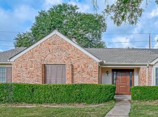 15803 Pinyon Creek Dr, Houston, TX 77095