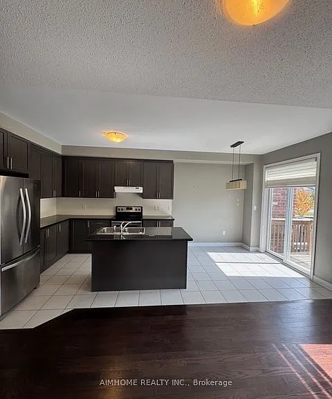 119 Rothwell St — Photo 5