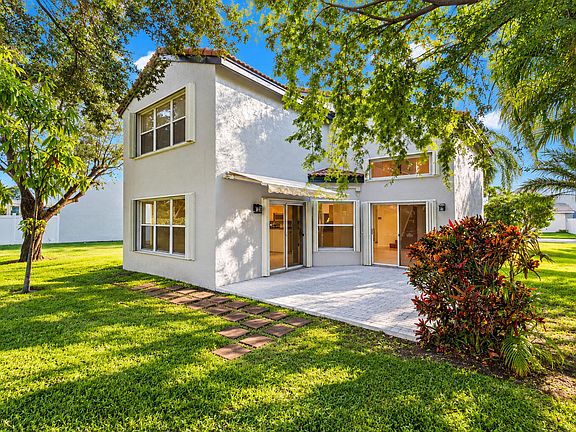 4th image of 17621 SW 31ST Court